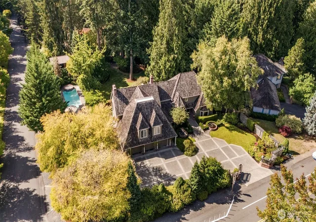 Photo 2 of Single family home for sale at 12403 172nd Avenue Ne, Redmond, WA 98052 | MLS# NWM2586546 | Listing updated on 2026-10-01