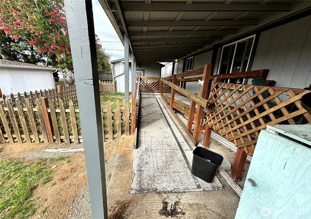 Photo 4 of Manufactured home for sale at 196 Jacobson Rd #25, Cathlamet, WA 98612 | MLS# NWM2586549 | Listing updated on 2026-09-25