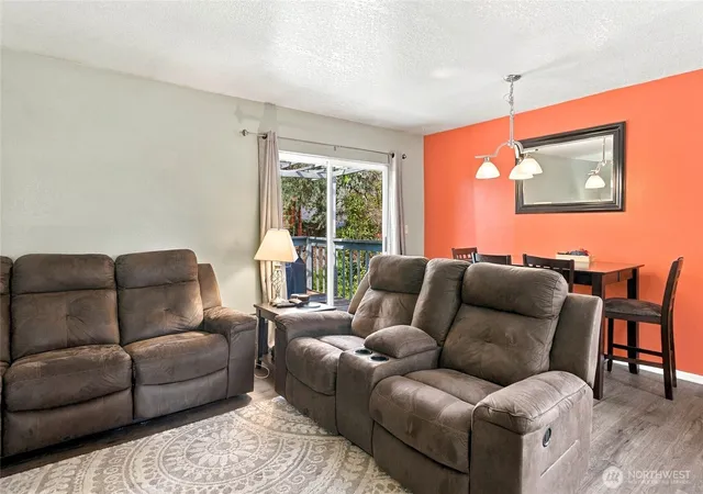 Photo 4 of Single family home for sale at 529 Ash St N, Omak, WA 98841 | MLS# NWM2586551 | Listing updated on 2026-09-25