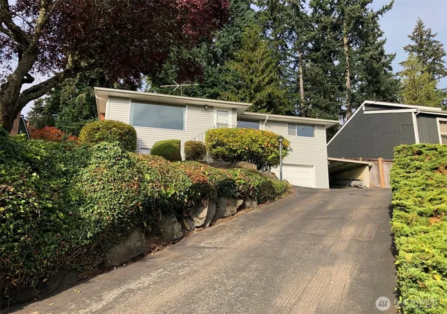 Photo 2 of Single family home for sale at 16333 Densmore Ave N, Shoreline, WA 98133 | MLS# NWM2586554 | Listing updated on 2026-09-30