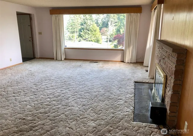 Photo 3 of Single family home for sale at 16333 Densmore Ave N, Shoreline, WA 98133 | MLS# NWM2586554 | Listing updated on 2026-09-30