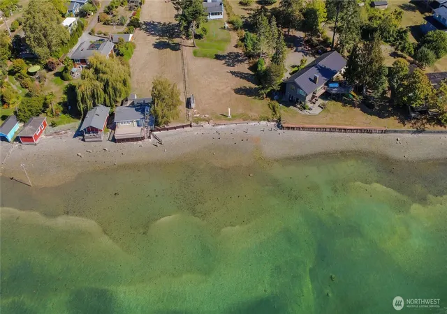 Photo 3 of Single family home for sale at 25815 Stuckey Ave SW, Vashon, WA 98070 | MLS# NWM2586555 | Listing updated on 2026-09-27