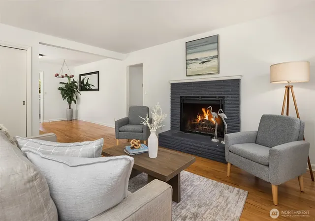 Photo 4 of Single family home for sale at 16414 48th Avenue W, Edmonds, WA 98026 | MLS# NWM2586556 | Listing updated on 2026-10-01