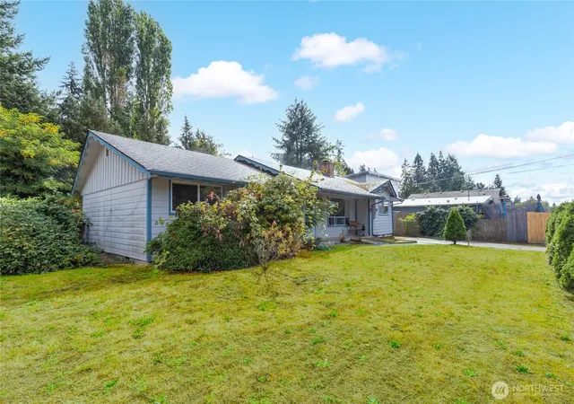 Photo 3 of Sale Pending at 9207 Yakima Ave S, Tacoma, WA 98444 | MLS# NWM2586559 | Listing updated on 2026-09-28