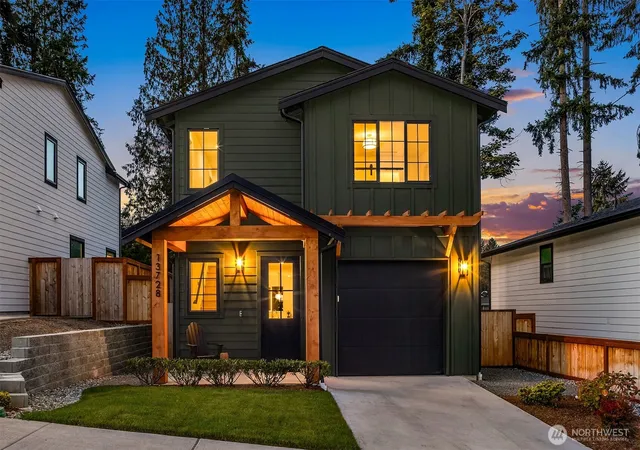 Photo 1 of Single family home for sale at 13728 Northeast 101st St, Kirkland, WA 98033 | MLS# NWM2586566 | Listing updated on 2026-10-01