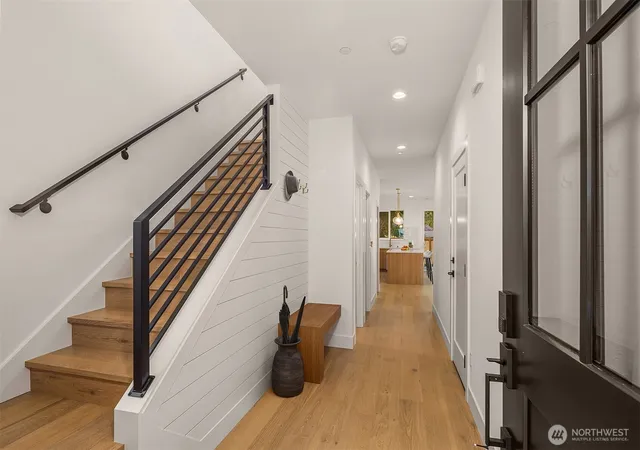 Photo 3 of Condo for sale at 13728 Northeast 101st St, Kirkland, WA 98033 | MLS# NWM2586566 | Listing updated on 2026-10-01