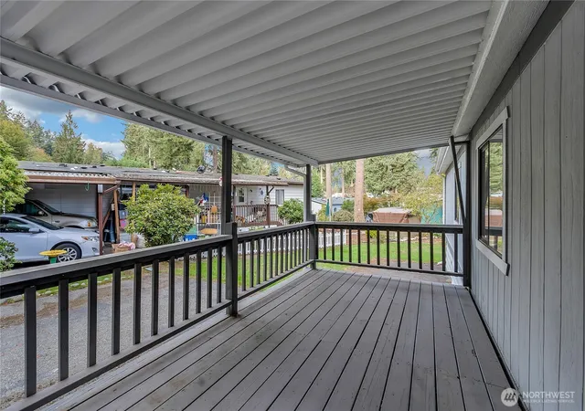 Photo 4 of Manufactured home for sale at 12608 115th Avenue Ct E #152, Puyallup, WA 98374 | MLS# NWM2586573 | Listing updated on 2026-09-28