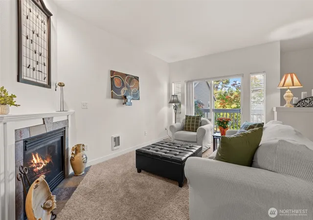 Photo 2 of Townhouse for sale at 9700 Ravenna Ave NE #11, Seattle, WA 98115 | MLS# NWM2586589 | Listing updated on 2026-09-30
