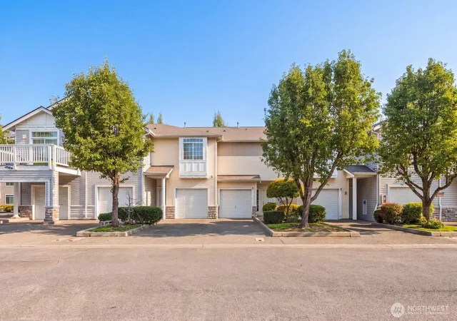 Photo 3 of Townhouse for sale at 6832 20th Street E #4, Fife, WA 98424 | MLS# NWM2586590 | Listing updated on 2026-09-25
