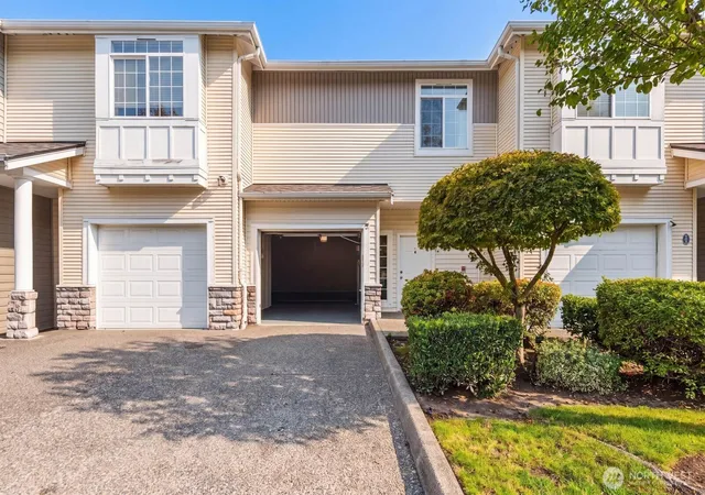 Photo 3 of Townhouse for sale at 6832 20th Street E #4, Fife, WA 98424 | MLS# NWM2586590 | Listing updated on 2026-09-25