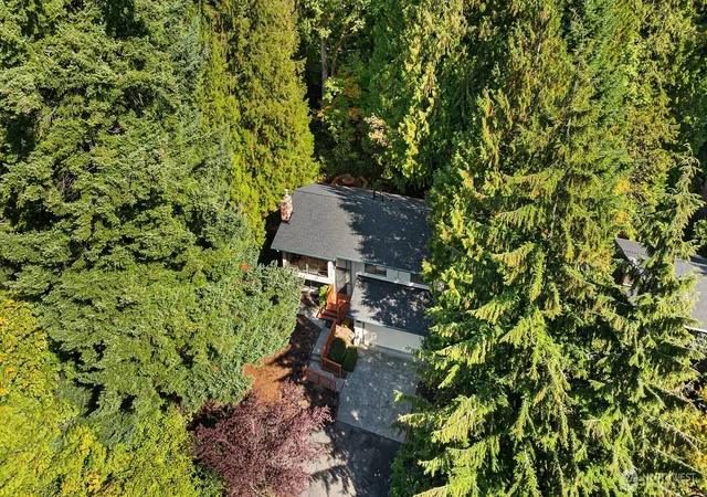 Photo 3 of Single family home for sale at 19314 103rd Avenue NE, Bothell, WA 98011 | MLS# NWM2586595 | Listing updated on 2026-10-02