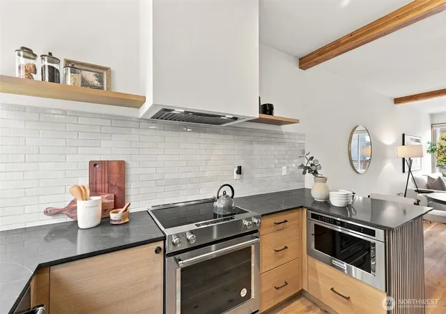 Photo 3 of Townhouse for sale at 608 18th Avenue E #A, Seattle, WA 98112 | MLS# NWM2586597 | Listing updated on 2026-10-01