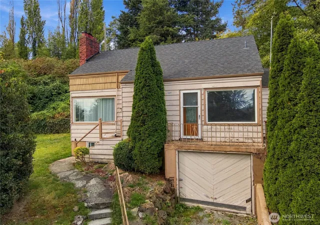 Photo 3 of Single family home for sale at 10863 Roseberg Ave S, Seattle, WA 98168 | MLS# NWM2586598 | Listing updated on 2026-09-25