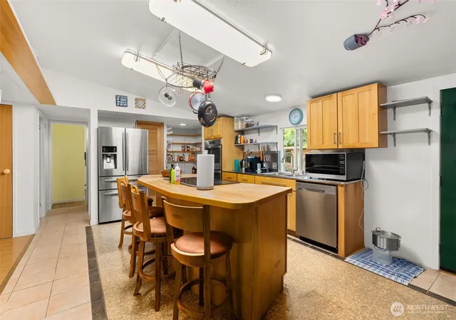 Photo 4 of Manufactured home for sale at 1402 Sandy Dr, Grayland, WA 98547 | MLS# NWM2586604 | Listing updated on 2026-10-01