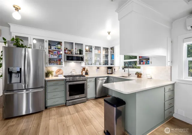 Photo 2 of Single family home for sale at 1612 Cleveland Ave, Mount Vernon, WA 98273 | MLS# NWM2586605 | Listing updated on 2026-09-30