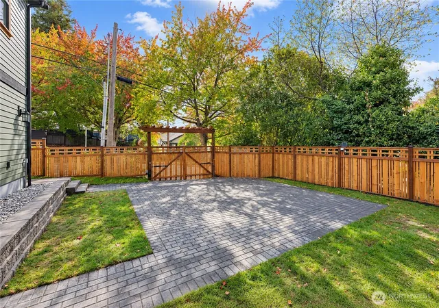 Photo 2 of Single family home for sale at 1403 31st Avenue, Seattle, WA 98122 | MLS# NWM2586615 | Listing updated on 2026-10-01