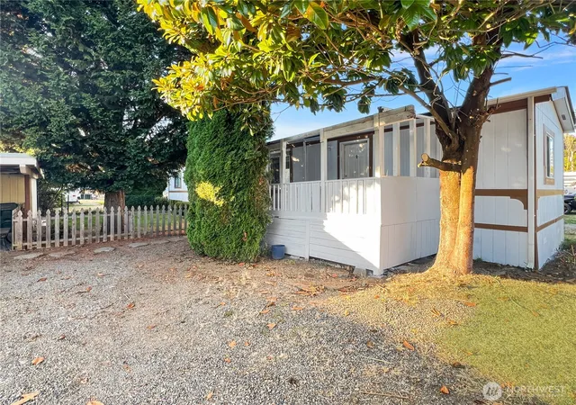 Photo 2 of Manufactured home for sale at 10900 Kuhlman Rd Se #28, Olympia, WA 98513 | MLS# NWM2586619 | Listing updated on 2026-09-28