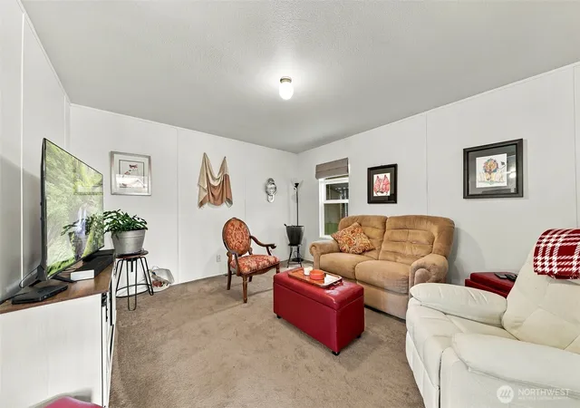 Photo 3 of Manufactured home for sale at 2500 S 370th Street #132, Federal Way, WA 98003 | MLS# NWM2586636 | Listing updated on 2026-09-29