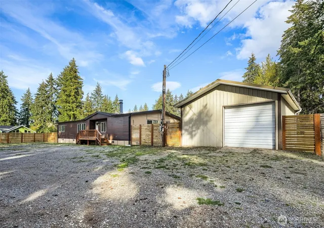 Photo 3 of Manufactured home for sale at 5013 80th Street E, Tacoma, WA 98443 | MLS# NWM2586638 | Listing updated on 2026-09-26