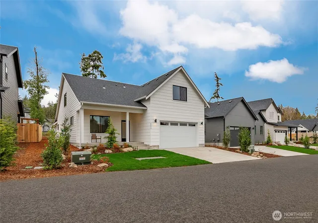 Photo 2 of Single family home for sale at 2973 Oleander Ln, Blaine, WA 98230 | MLS# NWM2586649 | Listing updated on 2026-09-30