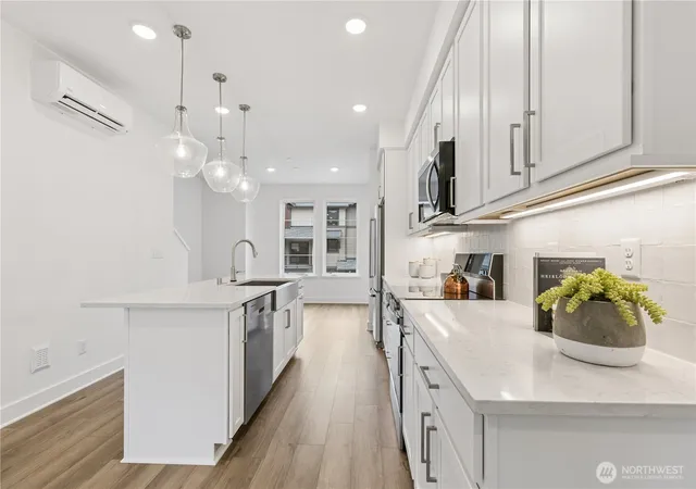 Photo 3 of Townhouse for sale at 1188 Waterfall Way SE #1802, North Bend, WA 98045 | MLS# NWM2586656 | Listing updated on 2026-09-30