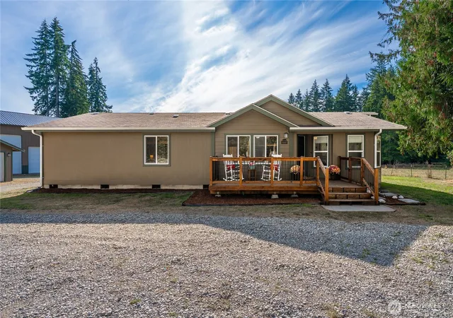 Photo 4 of Manufactured home for sale at 31514 12th Avenue Ct E, Roy, WA 98580 | MLS# NWM2586658 | Listing updated on 2026-09-25