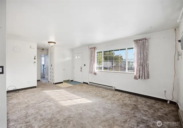 Photo 3 of Single family home for sale at 1442 W Lee St, Moses Lake, WA 98837 | MLS# NWM2586663 | Listing updated on 2026-09-28