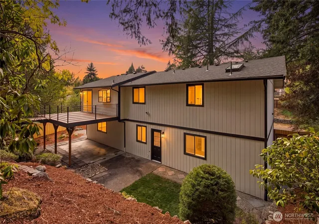 Photo 4 of Sale Pending at 5003 64th Avenue W, University Place, WA 98467 | MLS# NWM2586668 | Listing updated on 2026-10-28