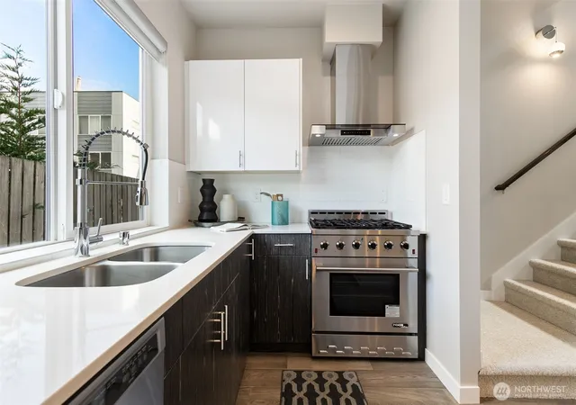 Photo 4 of Townhouse for sale at 3420 Renton Pl S, Seattle, WA 98144 | MLS# NWM2586679 | Listing updated on 2026-09-25