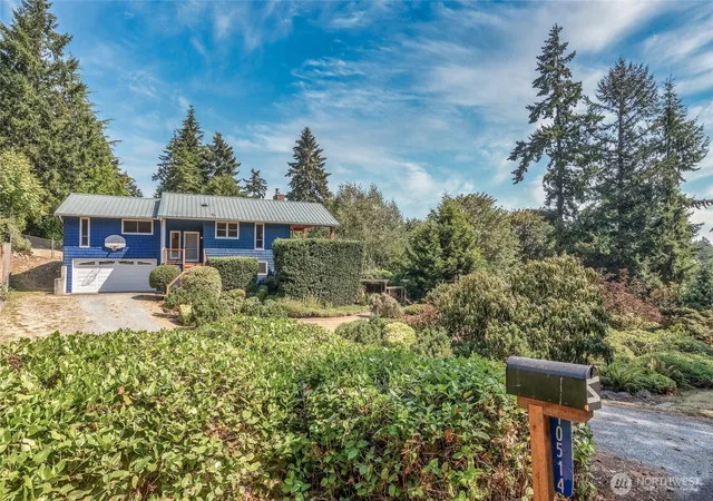 Photo 3 of Single family home for sale at 10514 Sw 110th Street, Vashon, WA 98070 | MLS# NWM2586684 | Listing updated on 2026-09-25