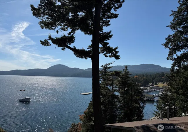 Photo 3 of Condo for sale at 2087 Rosario Rd #1610, Eastsound, WA 98245 | MLS# NWM2586685 | Listing updated on 2026-09-29