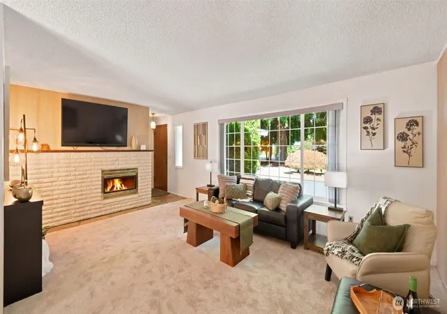 Photo 3 of Sale Pending at 17809 147th Avenue Se, Renton, WA 98058 | MLS# NWM2586708 | Listing updated on 2026-10-06