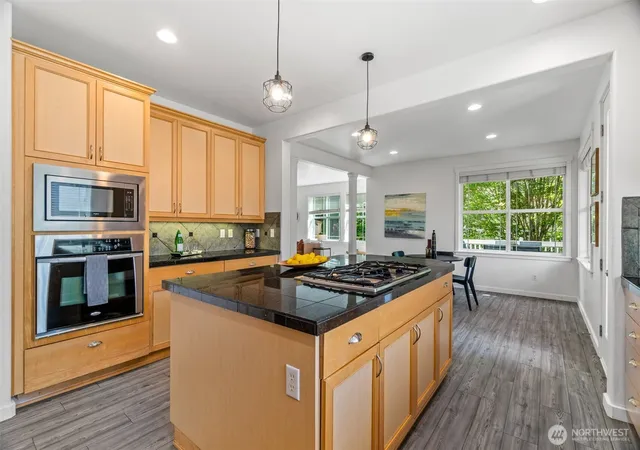 Photo 3 of Single family home for sale at 16563 NE 119th Way, Redmond, WA 98052 | MLS# NWM2586714 | Listing updated on 2026-09-28