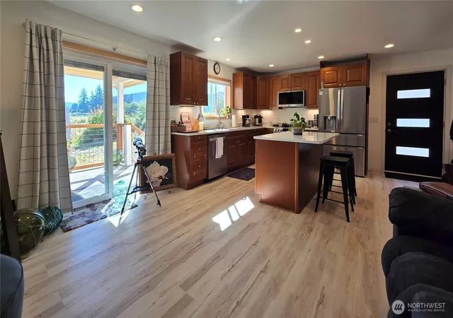 Photo 3 of Single family home for sale at 851 Thomas St, Forks, WA 98331 | MLS# NWM2586723 | Listing updated on 2026-09-29