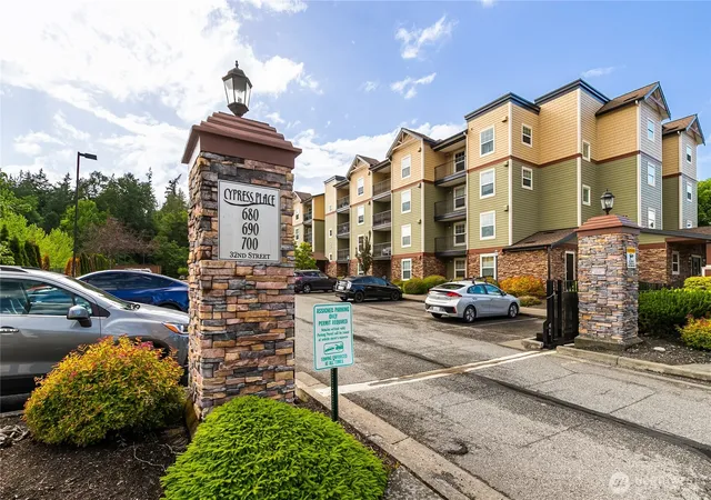 Photo 2 of Condo for sale at 690 32nd Street #B301, Bellingham, WA 98225 | MLS# NWM2586726 | Listing updated on 2026-09-28