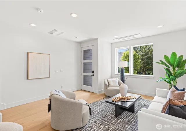 Photo 3 of Townhouse for sale at 4326 Woodlawn Ave N #B, Seattle, WA 98103 | MLS# NWM2586735 | Listing updated on 2026-09-30
