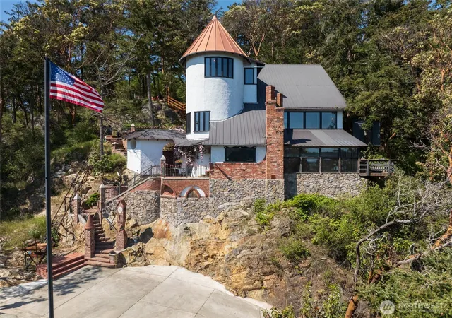 Photo 2 of Single family home for sale at 4385 Wildwood Ln, Anacortes, WA 98221 | MLS# NWM2586744 | Listing updated on 2026-09-25