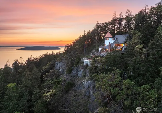 Photo 3 of Single family home for sale at 4385 Wildwood Ln, Anacortes, WA 98221 | MLS# NWM2586744 | Listing updated on 2026-09-25