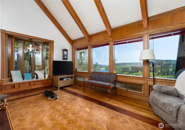 Photo 4 of Single family home for sale at 4385 Wildwood Ln, Anacortes, WA 98221 | MLS# NWM2586744 | Listing updated on 2026-09-25