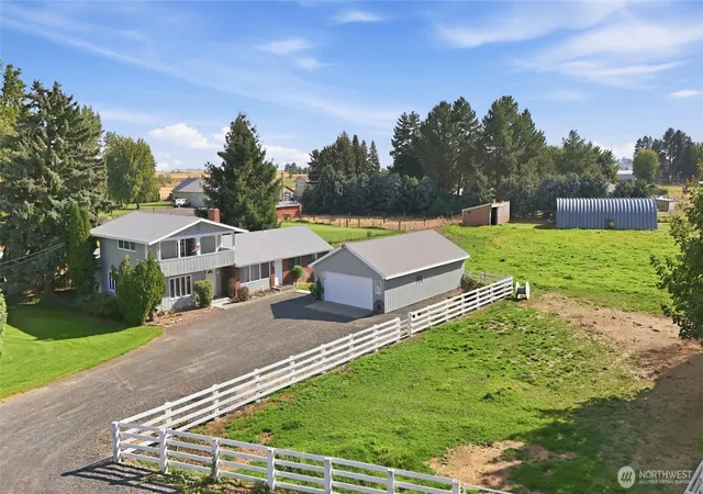 Photo 1 of Single family home for sale at 4537 Dunn St Ne, Moses Lake, WA 98837 | MLS# NWM2586745 | Listing updated on 2026-09-28