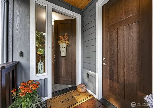 Photo 3 of Single family home for sale at 5325 Kestral Ln Ne, Olympia, WA 98516 | MLS# NWM2586760 | Listing updated on 2026-09-27