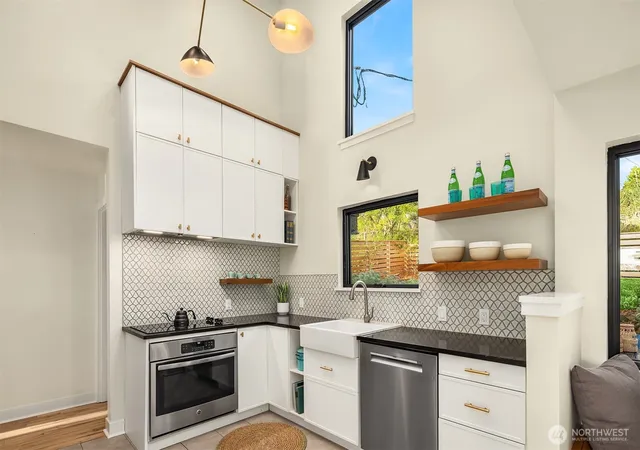 Photo 4 of Single family home for sale at 4002 12th Avenue S, Seattle, WA 98108 | MLS# NWM2586766 | Listing updated on 2026-10-02