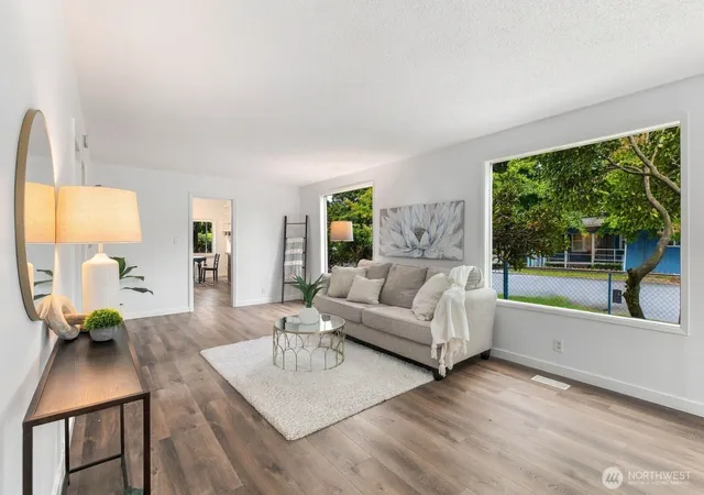 Photo 3 of Sale Pending at 501 Smithers Ave S, Renton, WA 98057 | MLS# NWM2586777 | Listing updated on 2026-09-30