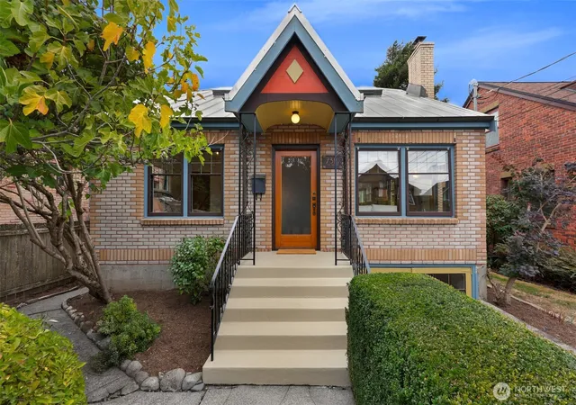 Photo 2 of Sale Pending at 7316 Earl Ave Nw, Seattle, WA 98117 | MLS# NWM2586786 | Listing updated on 2026-09-30