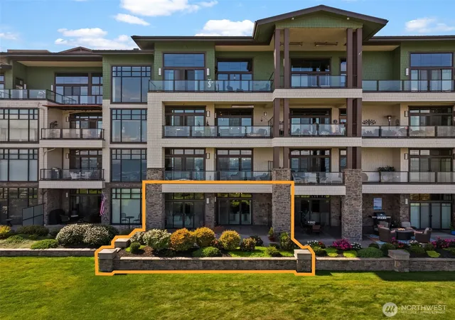 Photo 2 of Condo for sale at 5003 Main St #104, Tacoma, WA 98407 | MLS# NWM2586790 | Listing updated on 2026-09-29