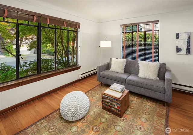 Photo 3 of Condo for sale at 3121 Franklin Ave E #2, Seattle, WA 98102 | MLS# NWM2586791 | Listing updated on 2026-09-30