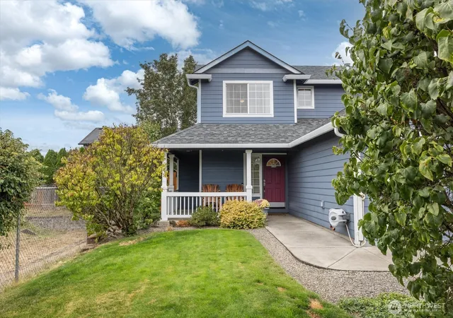 Photo 3 of Sale Pending at 8506 Ne 158th Avenue, Vancouver, WA 98682 | MLS# NWM2586808 | Listing updated on 2026-09-30