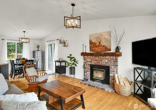 Photo 3 of Single family home for sale at 16226 2nd Place W, Lynnwood, WA 98087 | MLS# NWM2586809 | Listing updated on 2026-10-01