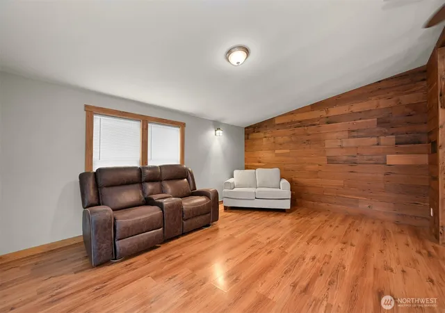 Photo 4 of Manufactured home for sale at 8704 Harbor Dr, Blaine, WA 98230 | MLS# NWM2586810 | Listing updated on 2026-09-28