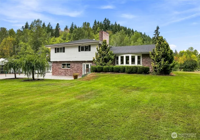Photo 1 of Single family home for sale at 98531 9215 Sawall Ave, Centralia, WA 98531 | MLS# NWM2586816 | Listing updated on 2026-10-02
